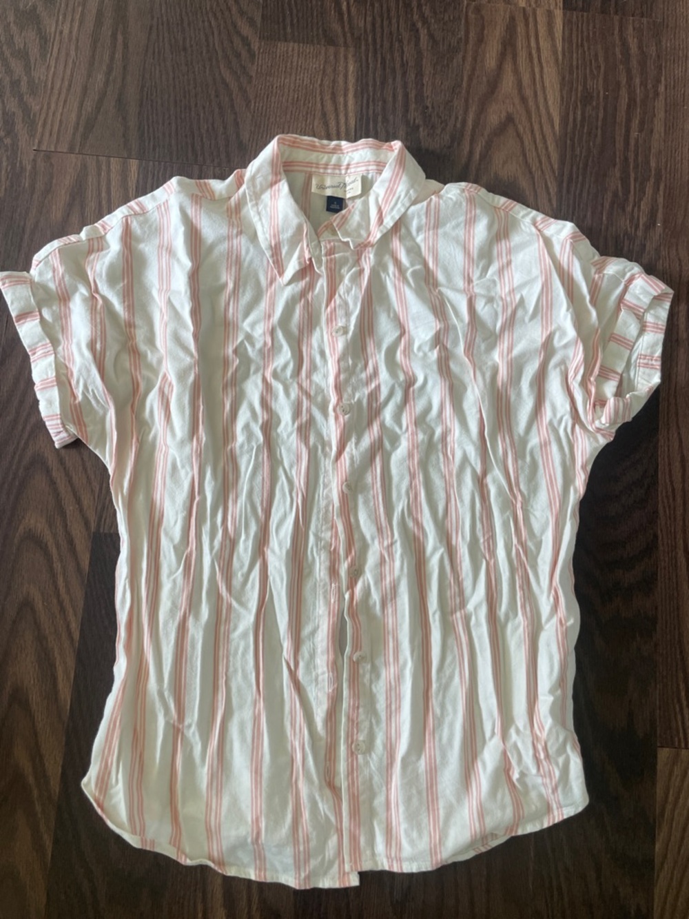 Universal Thread White & Pink Vertical Stripe Short-Sleeve Button-Up